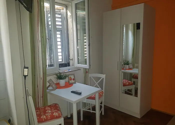 Finta Center Daire Split