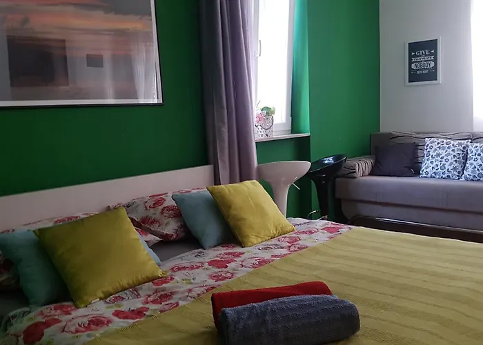 Finta Center * Split